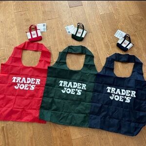 Trader Joe's GREEN Micro Mini Tote Bag